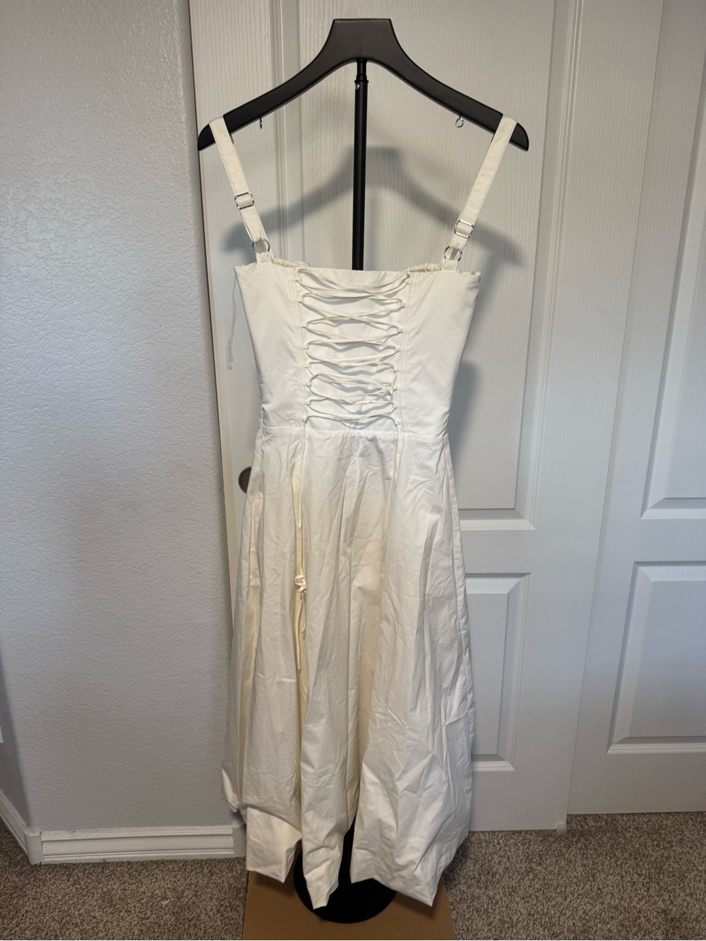 House of CB White Corset-Style Midi Dress with Slit NWOT - Picture 6 of 6